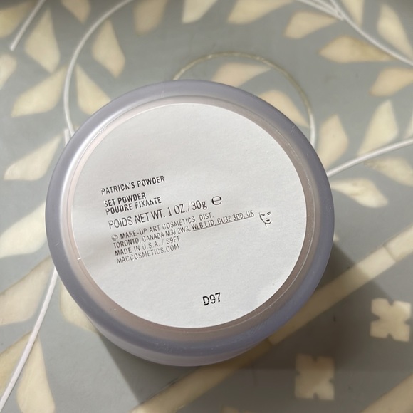 MAC Cosmetics Patrick Starrr Limited Edition Loose Setting Powder BNIB - Picture 4 of 4